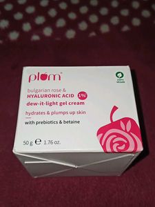 Plum Bulgarian Rose & Hyaluronic Acid Cream