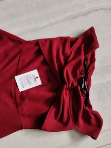 Chic Red Off-Shoulder Jumpsuit