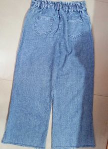 Womens Light Wash Wide Leg Jeans