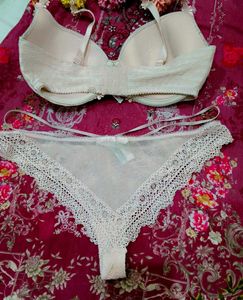 Marie Jo Avero Padded Convertible Bra with brief �