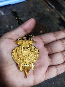 Elegant Gold Mangalsutra with Black Beads