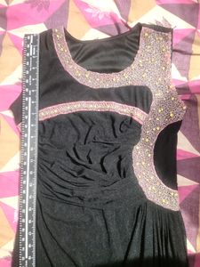 Beautifull Party Wear Black Dress Is Here For Youu Guys...💫for Slim Girls 💛
