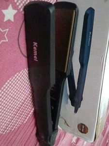 Kemei Professional Hair Straightener