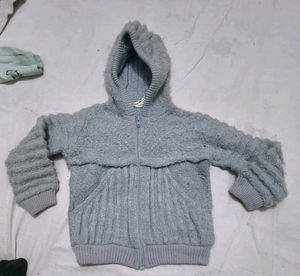 Very Beautiful N Amazing Woolen Sweater
