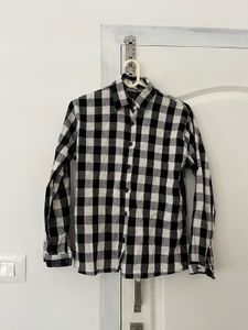 Classic Black &amp; White Plaid Shirt
