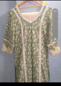 Green Floral Kurta with Lace Detail