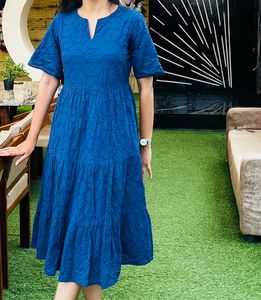 Elegant Blue Tiered Midi Dress