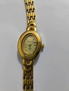 Elegant Gold Tone Women's Watch