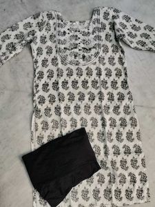 Floral M size kurta with XL Leggings