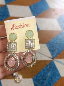 Stunning Necklace and Earring Set