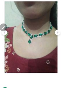 green choker necklace set