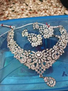 Sparkling Blue &amp; Silver Necklace Set