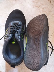 Black Sports Shoe