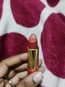 Hilary Rhoda Lipstick