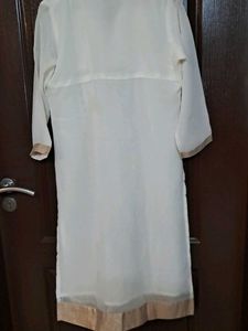 Elegant White &amp; Gold Embroidered Kurti