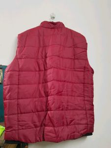 TBASE Puffer Half-sleeved Jacket