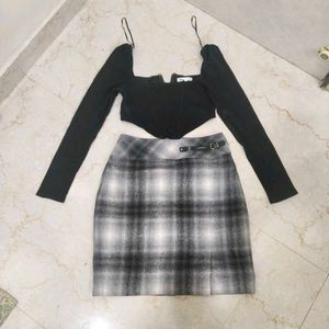 Chic Black Top &amp; Plaid Skirt Set