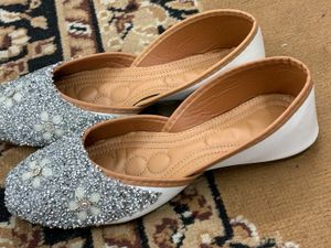Embellished Juttis - White & Silver