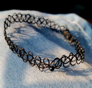 Edgy Leaf Charm Tattoo Choker Necklace