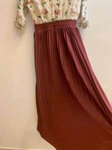 Floral Top Pleated Midi Dress