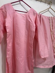 Beautiful Pink Embroidered Kurta Set