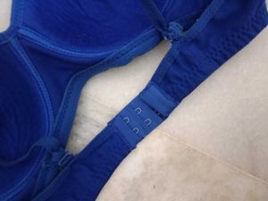 2 Bras (Red &amp; Blue)