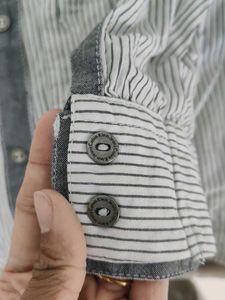 Striped Men and Women shirt by Calvin Klein