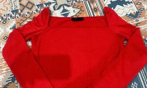 Red full sleevs top