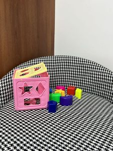 Shape Sorting Cube with 6Shapes-Activity