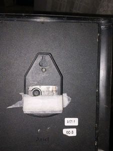 Ariel Quartz Clock