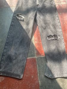 I Am Selling Jeans