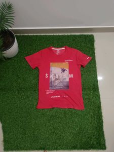 Red Graphic Print T-Shirt