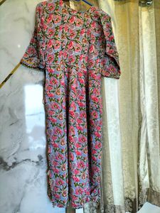 Nayra Cut  Kurti