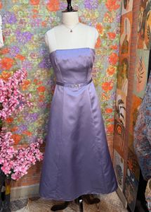 Elegant Strapless Lavender Midi Dress