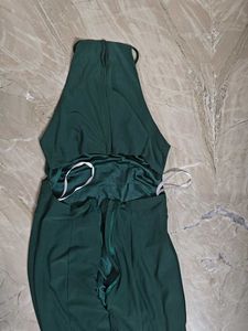 Elegant Emerald Green Evening Gown