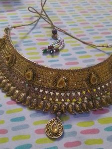 Necklace Set With Earrings And Maangtika