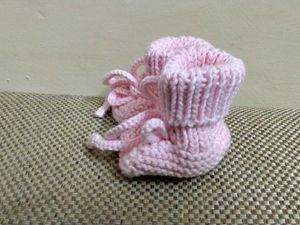 Cute Pink Knitted Baby Booties