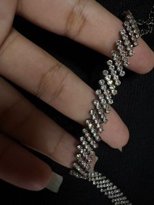 shimmering silver-tone rhinestone choker necklace