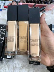 NARS Natural Radiant Longwear Foundation