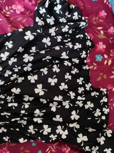 Cute Black &amp; White Floral Dress