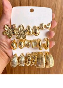 Gold Tone Earring Set