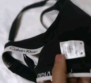 Calvin Klein Bra seez M panty set