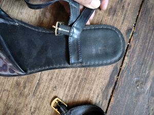 👡Carlton London Open Toe Flats On Sale!