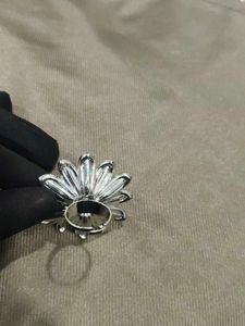 Sparkling Flower ring
