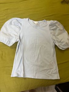 H&amp;M Puffed Sleeve Top