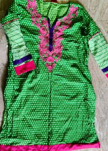 Green Embroidered Kurta