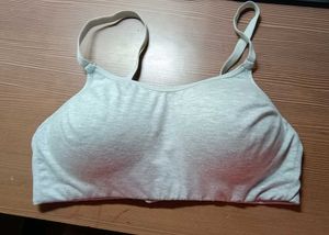 Light padded bra