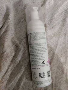 DewGarden Foaming Intimate Wash