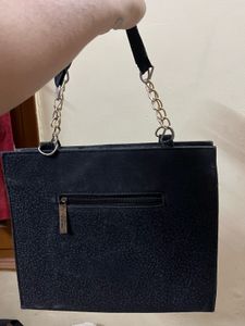 Chic Black Textured Handbag