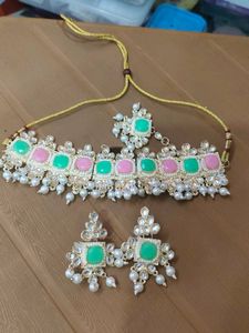 Stunning Kundan Choker Necklace & Earrings Set